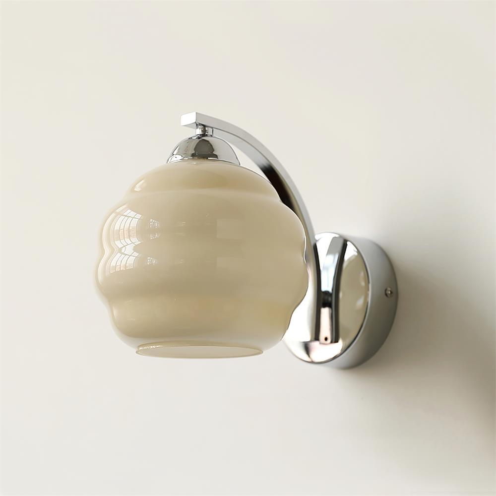 Lampe Murale Vintage Art Déco, Élégance Classique avec Abat-jour en Verre Blanc