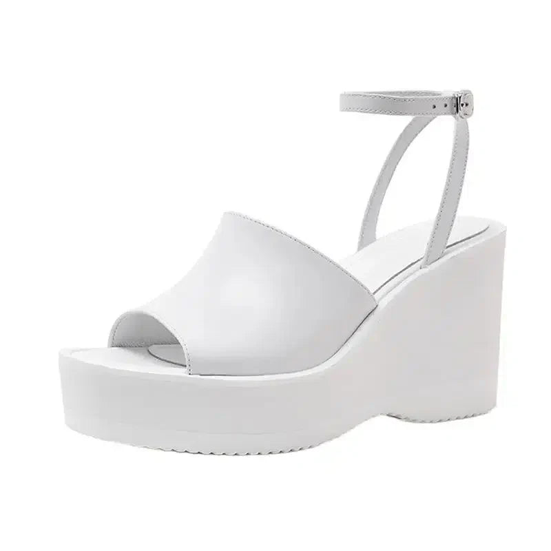 Chaussure compensée chic-Old Money