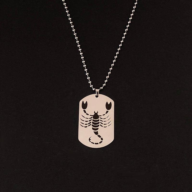 Collier pendentif signe astrologique militaire plat gravé métal - MonPendentif