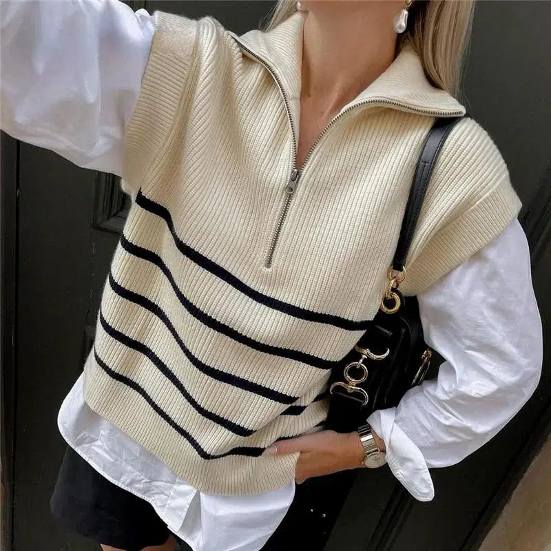Pull rayé beige et noir