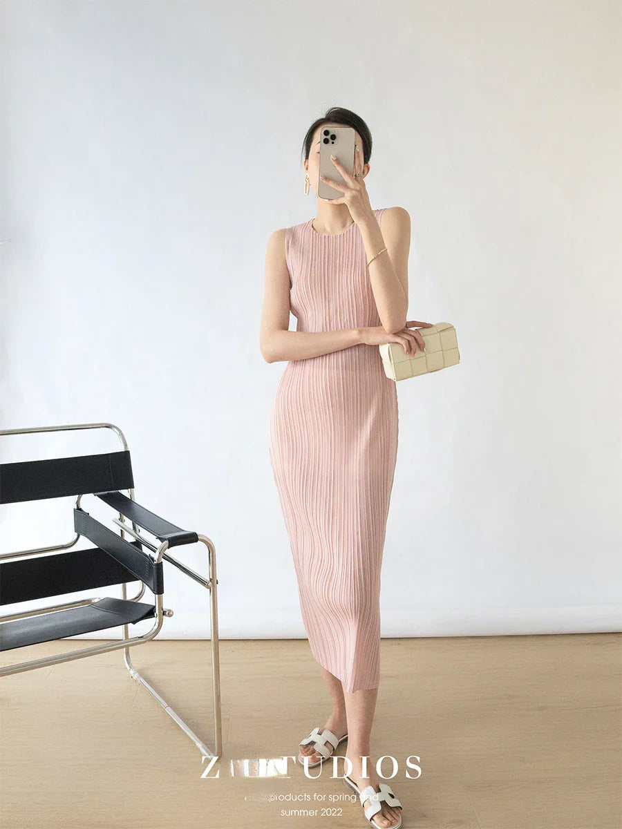 Robe longue plissée rose