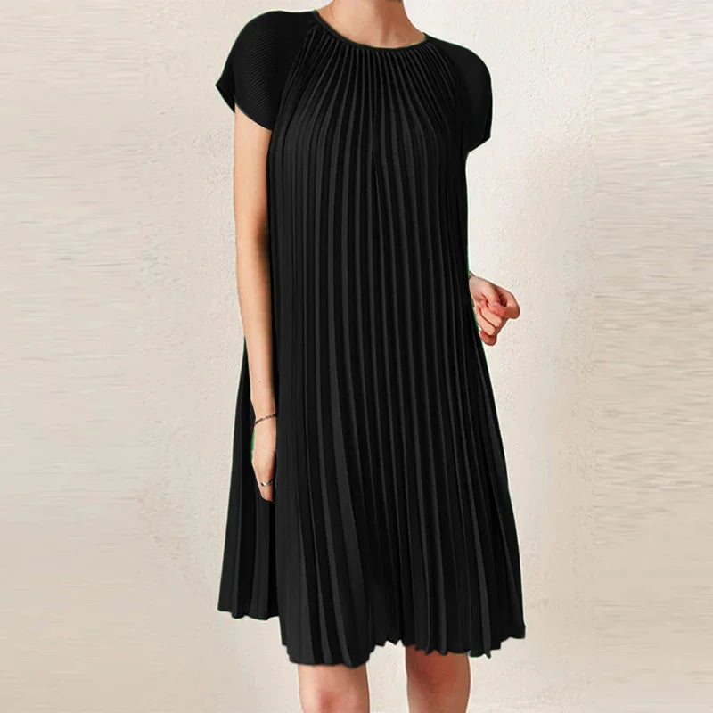 Robe plissée courte noire