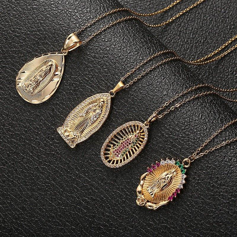 Collier médaillon en forme de goutte avec vierge marie en plaqué or