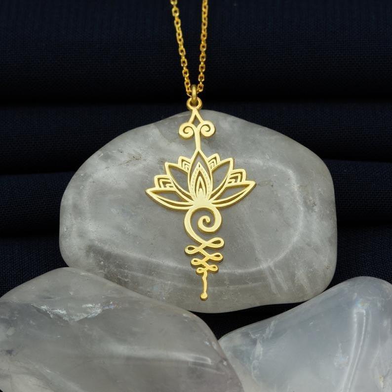 Collier pendentif fleur de lotus plat