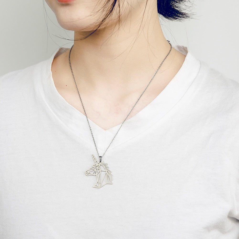 Collier pendentif licorne géométrique plat plaqué argent