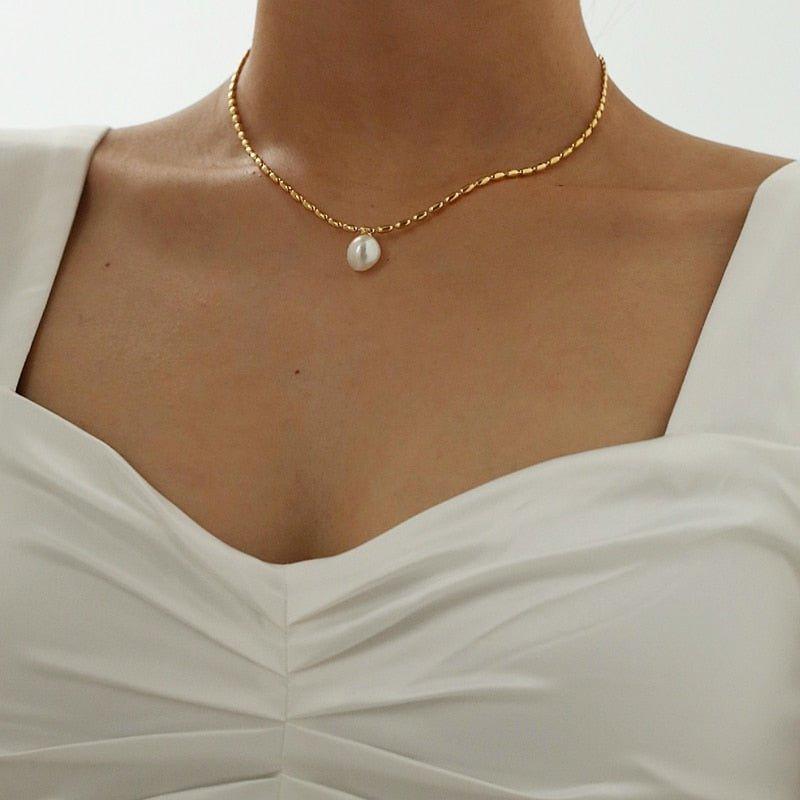 Collier pendentif perle avec chaîne perlée plaqué or