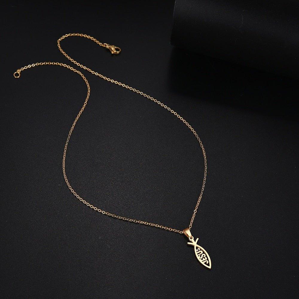 Collier pendentif poisson avec écriture "jesus" en plaque or / argent