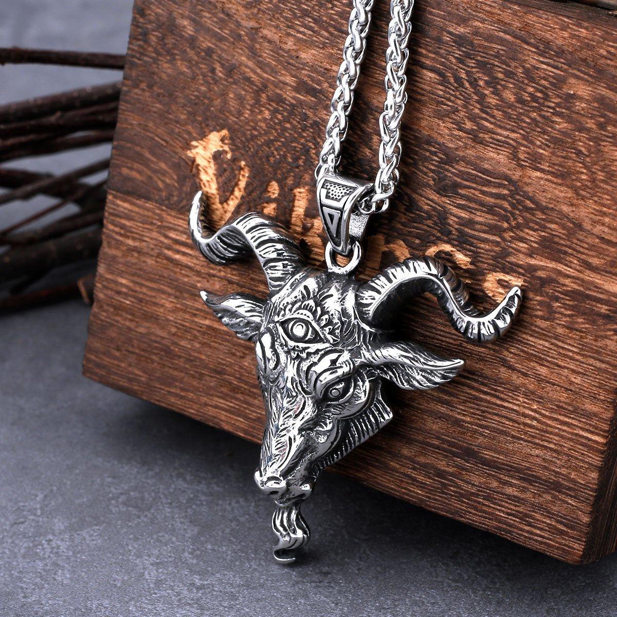 Collier pendentif tête de bélier viking