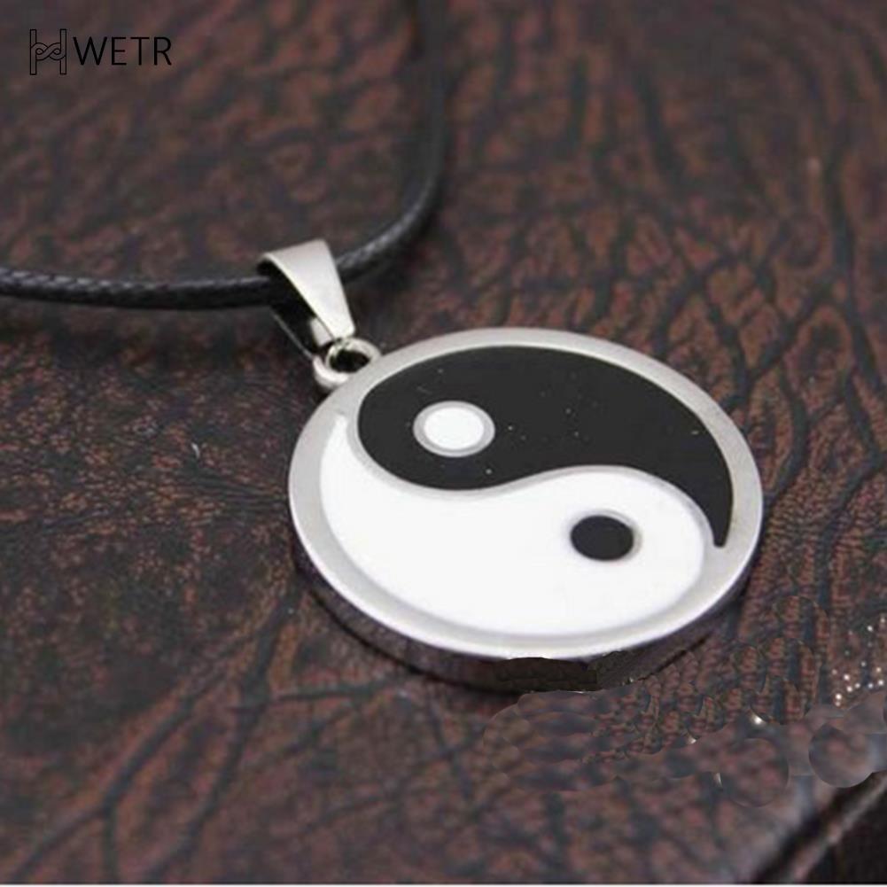 Collier pendentif yin yang noir et blanc collier corde