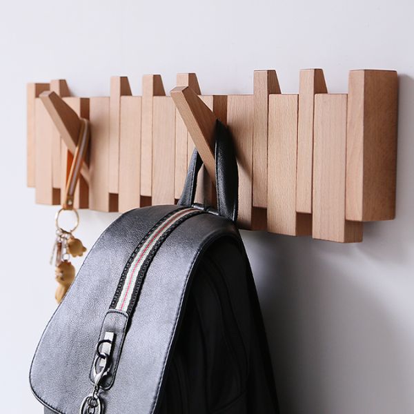 Porte manteau bois clair