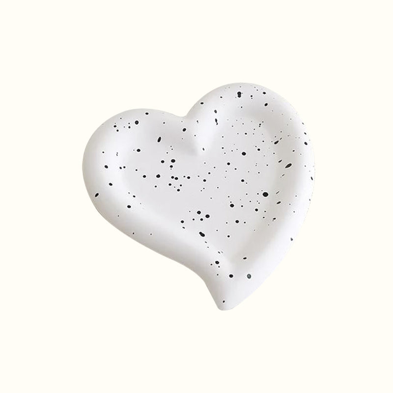 Plateau à bijoux en forme de coeur romantique