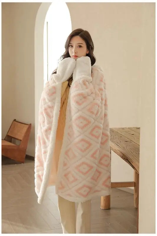 Poncho Plaid à Capuche Motif Aztèque Rose Avec Moufles Sherpa