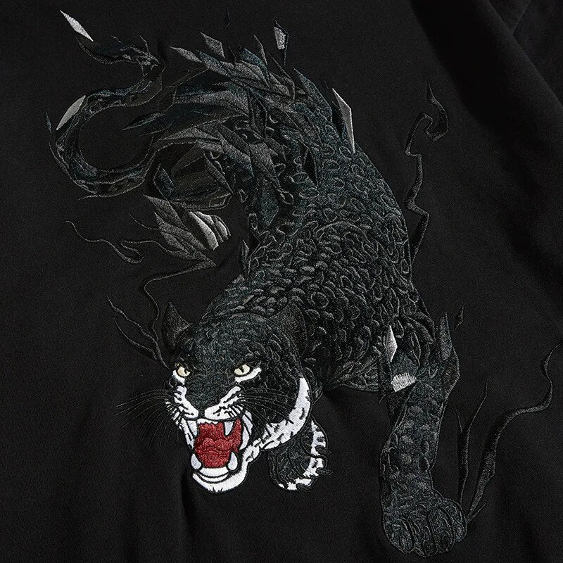 Sweat tigre japonais