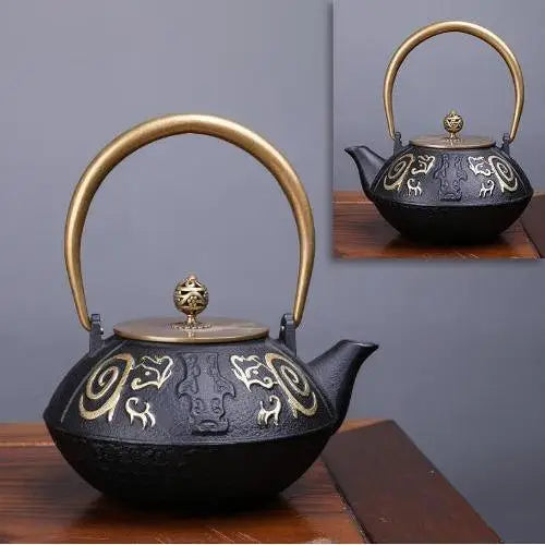 Théière fonte royale dorée