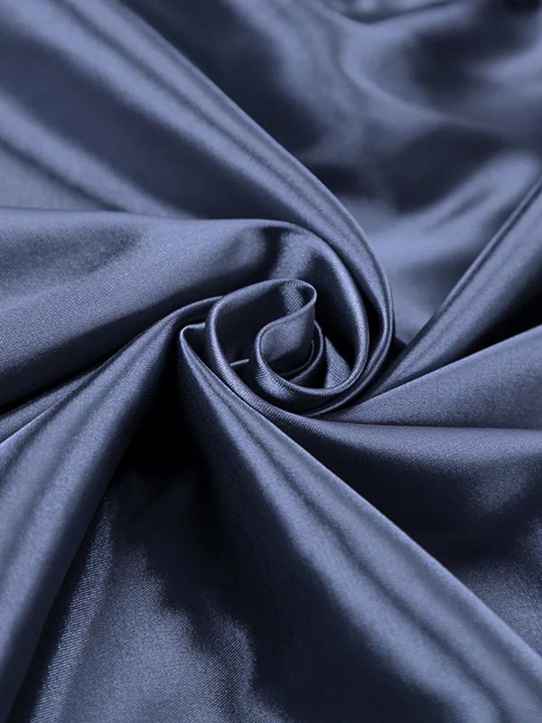 Pyjama En Satin Pour Femme "Mystère de Nuit"