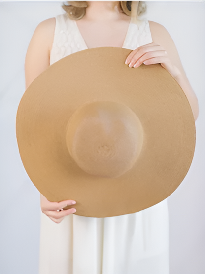 Chapeau de Paille - GoldenGaze