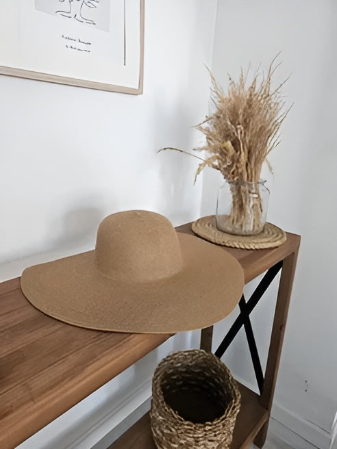 Chapeau de Paille - GoldenGaze