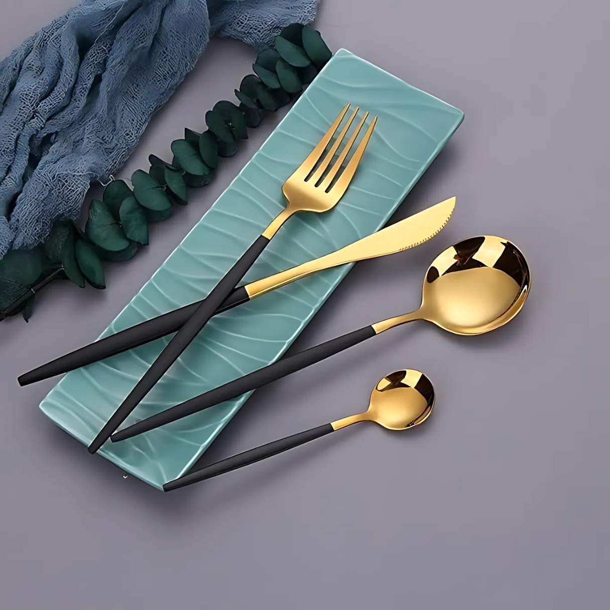 Luxe à Table  –  Coffret de Couverts Élégance Métallique ( 24 pcs )