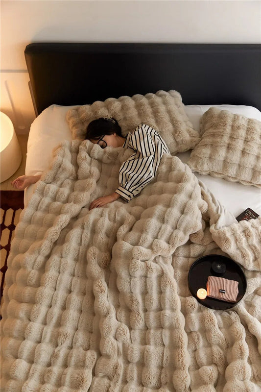Plaid WarmWol – Couverture Ultra-Douce en Laine Polaire, Chaleur Exceptionnelle pour Toutes Saisons