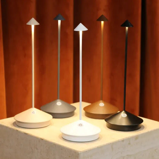 Lampe LED Sans Fil LumaPure – Design Moderne, Dimmable, Résistante à l’Eau, Intérieur & Extérieur