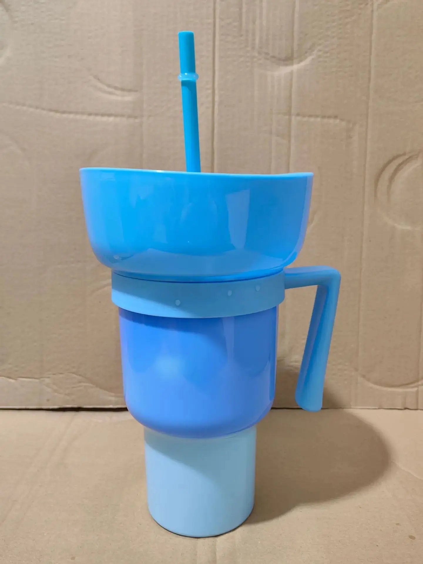 Tasse De Collation Et De Boisson a Compartiments