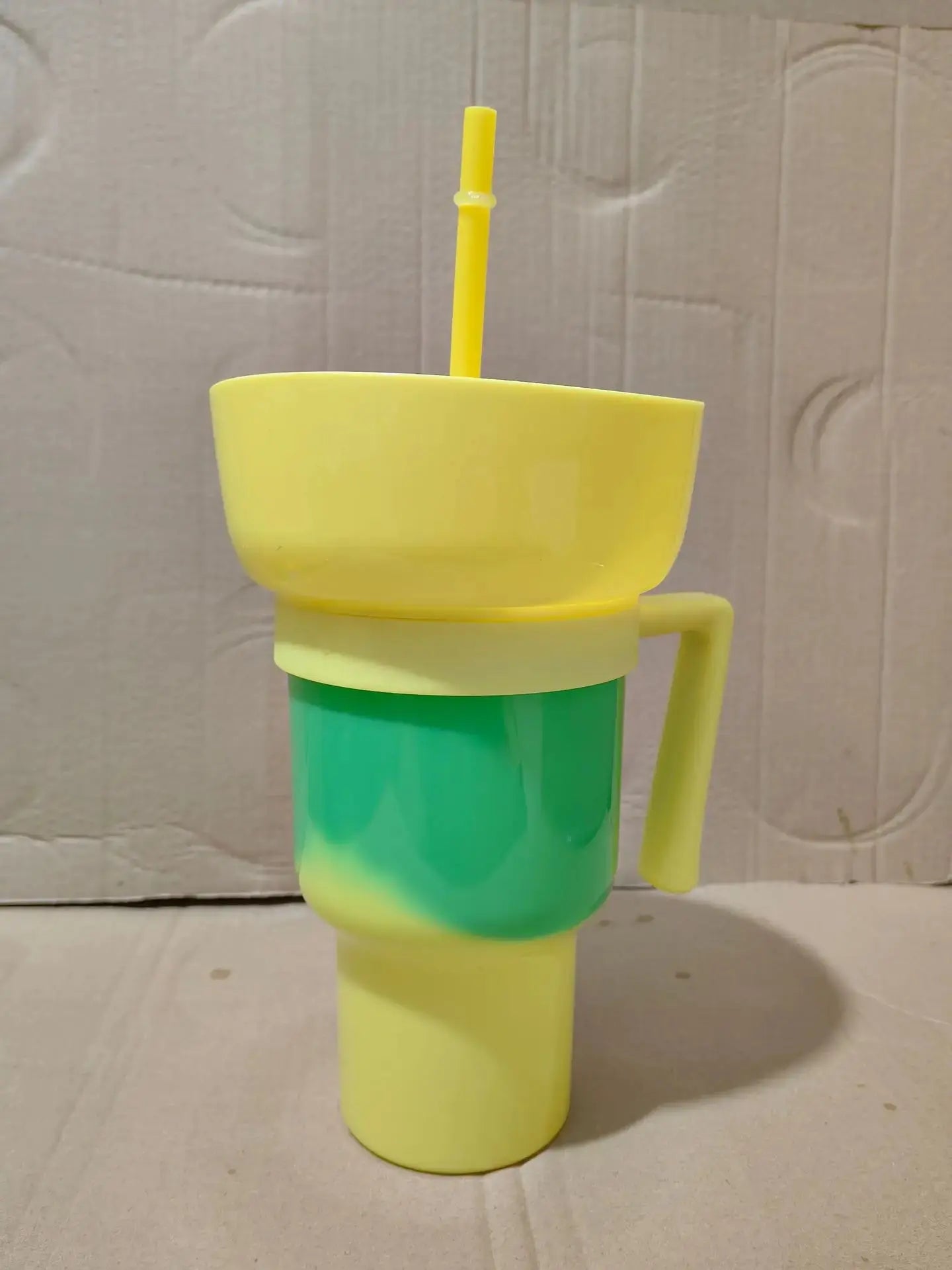 Tasse De Collation Et De Boisson a Compartiments