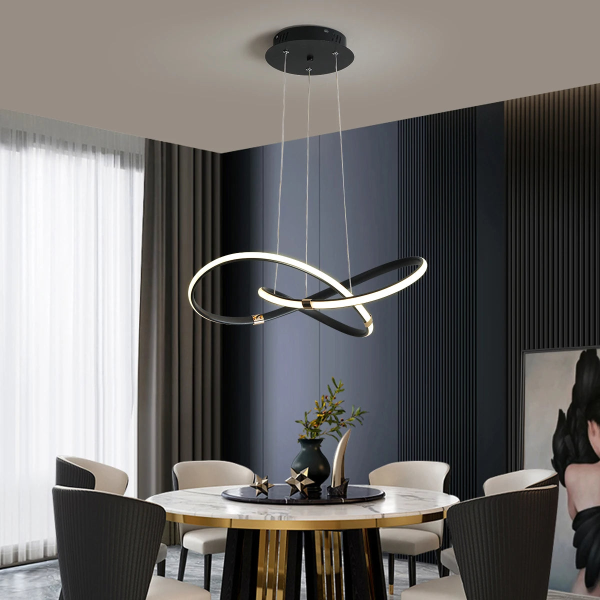 Chandelier Marion LED Noir et Or - Lustre Élégant pour Petits Espaces