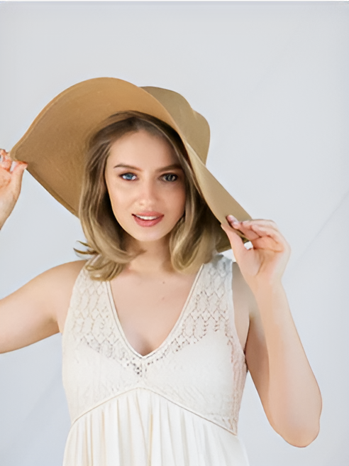Chapeau de Paille - GoldenGaze
