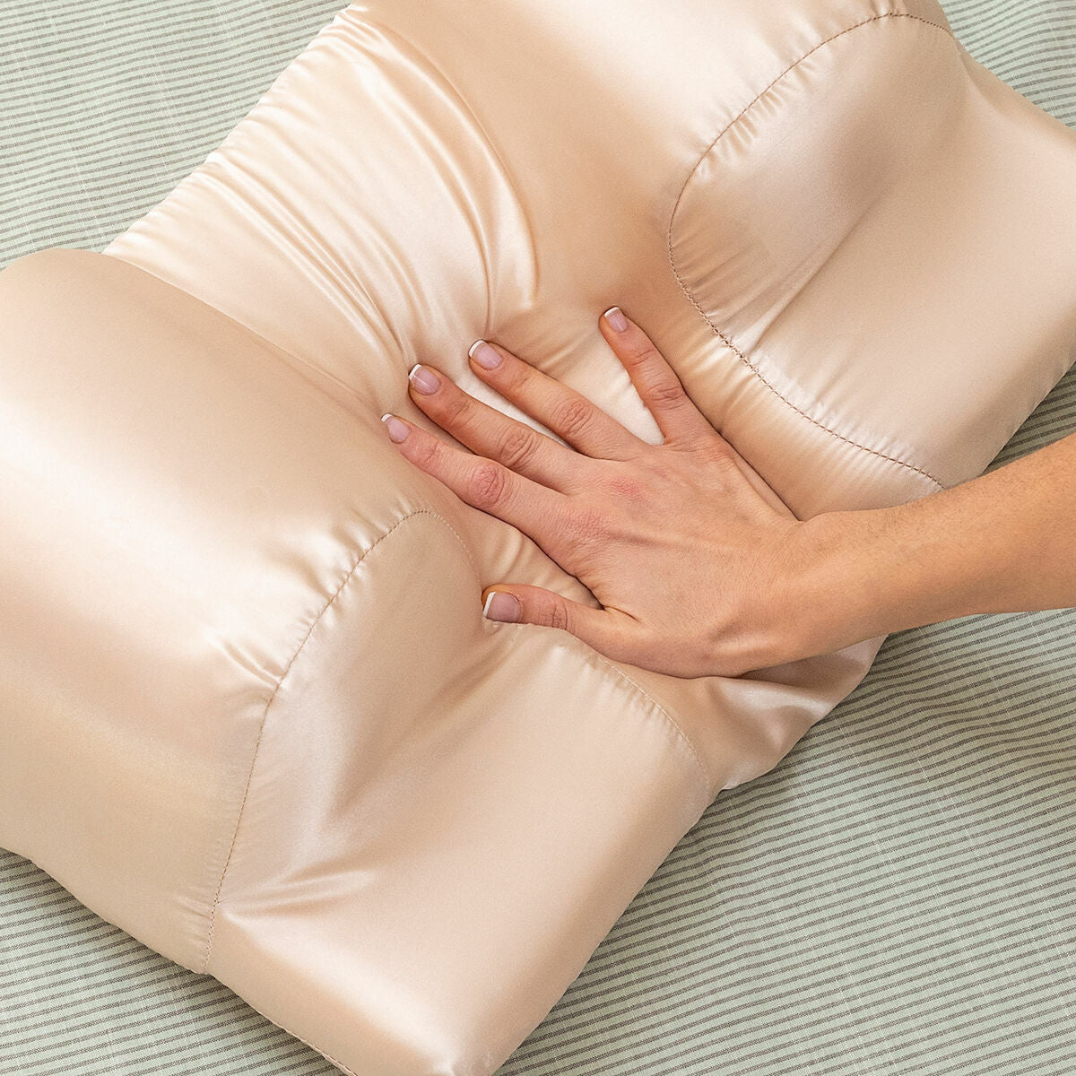 Coussin Cervical Anti-Rides en Satin