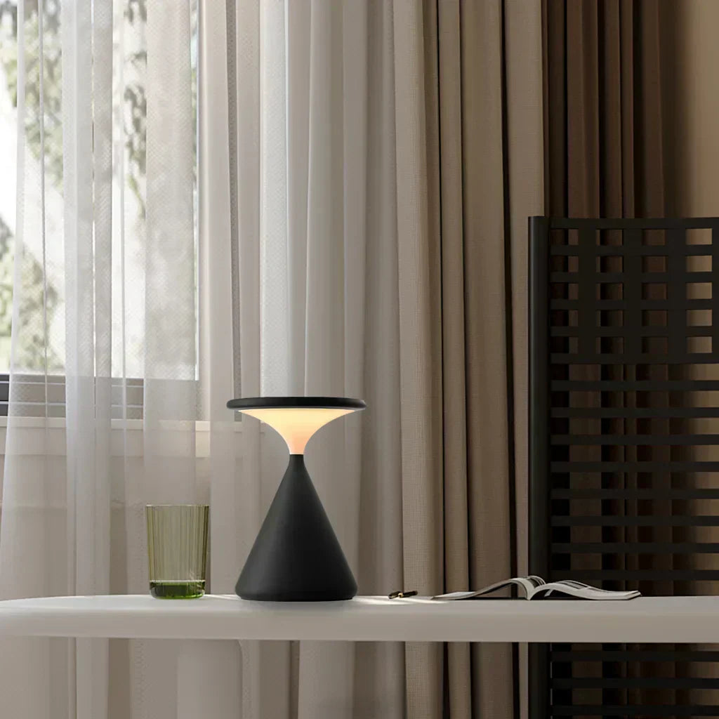 GlowSand - Lampe de table en sablier élégante