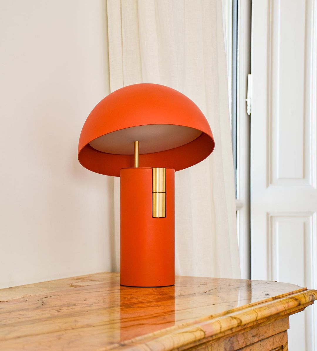 Lampe de Table Avo - Design Moderne avec LED Intégrée