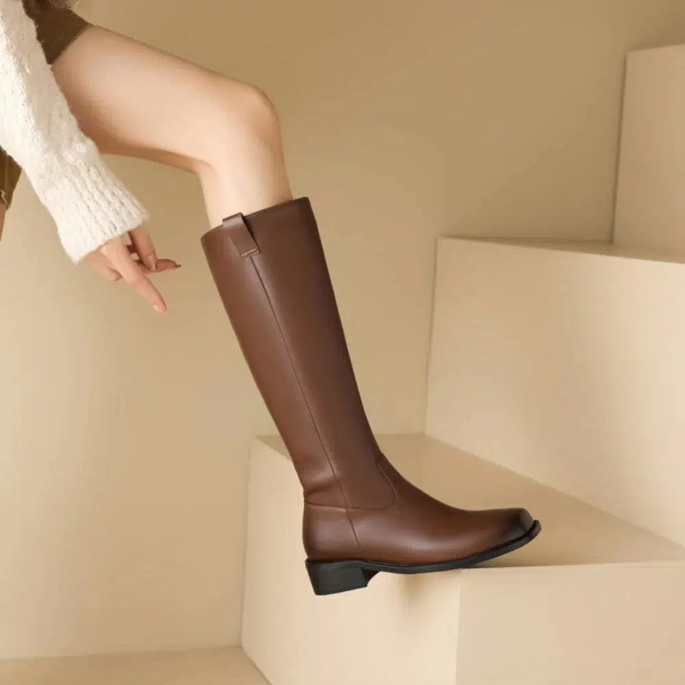 Botte haute talon plat