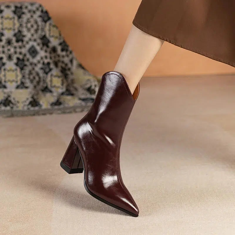 Bottines bout pointu talon carre