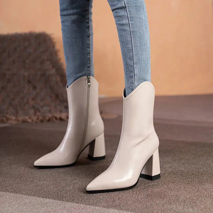 Bottines bout pointu talon carre
