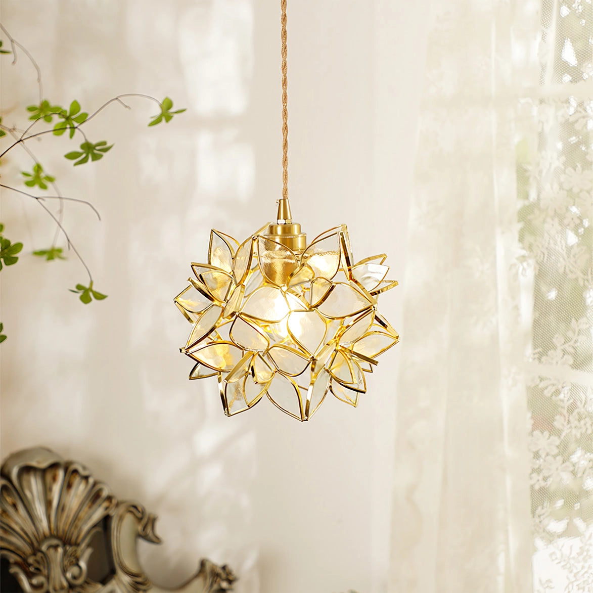 Suspension Capiz en Coquillage - Élégante Lampe en Métal et Verre pour Salon et Salle à Manger