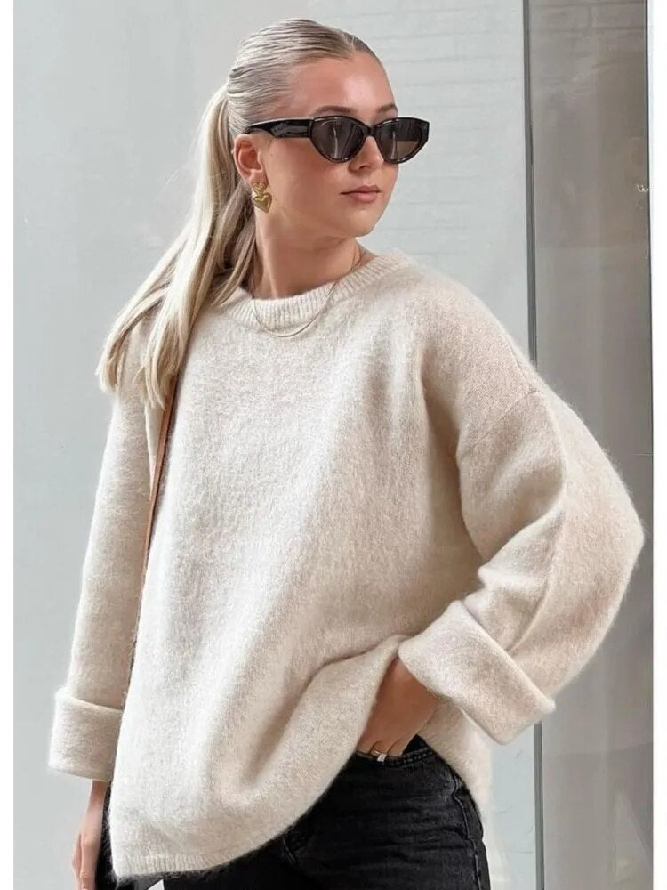 Pull Clara - Confort Moderne et Élégance Intemporelle