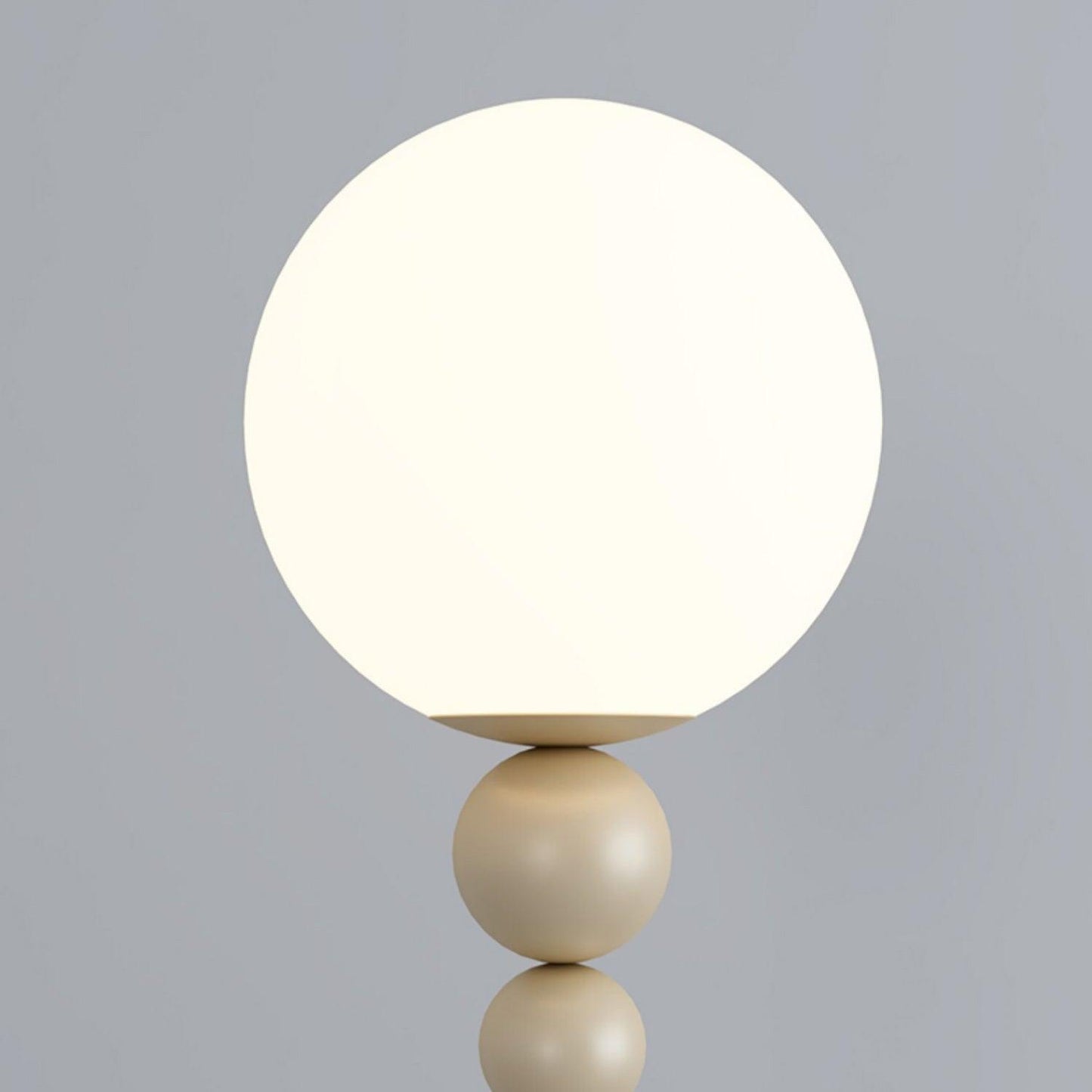 Lampe sur Pied Design Moderne en Métal et Verre - Éclairage Élégant pour Votre Intérieur