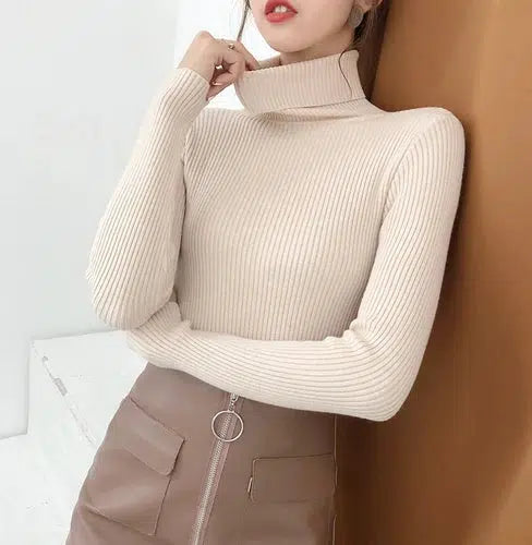 Col roulé beige