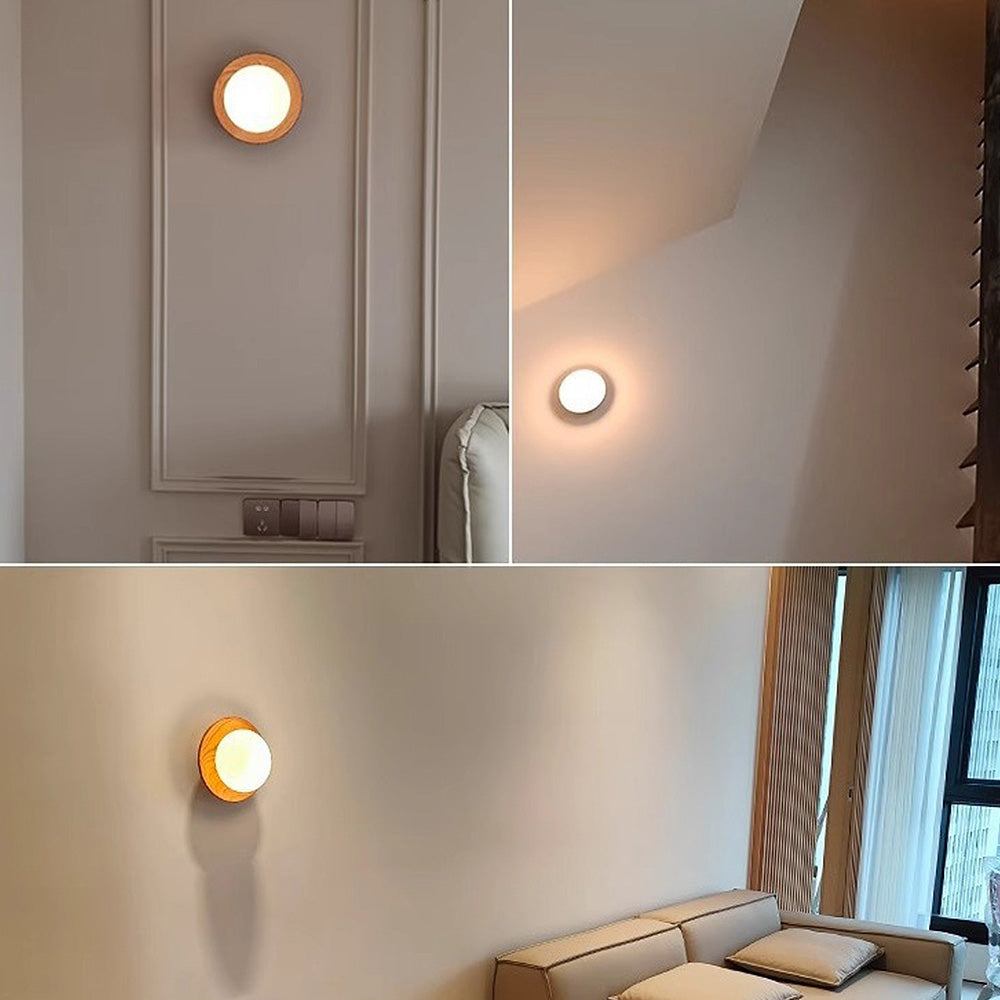 Applique Murale Minimaliste en Bois et Verre - Design Moderne en Blanc Naturel
