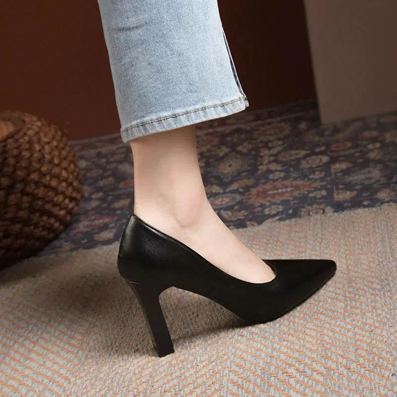 Escarpin pointu petit talon