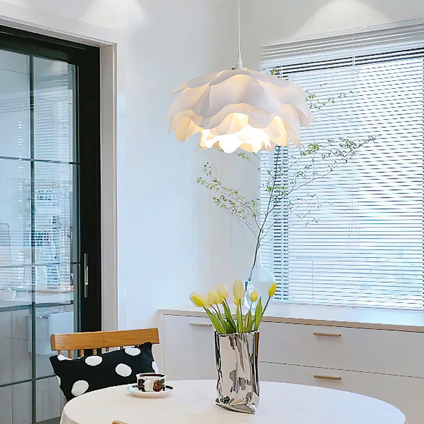 Lampe Pendante Blanche en Forme de Fleur – LED