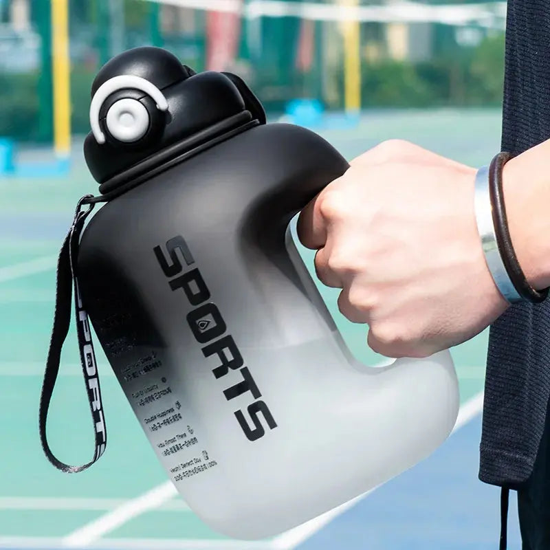 Grosse Gourde avec paille intégrée 2500ml