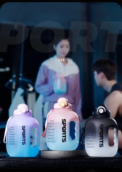 Grosse Gourde avec paille intégrée 2500ml