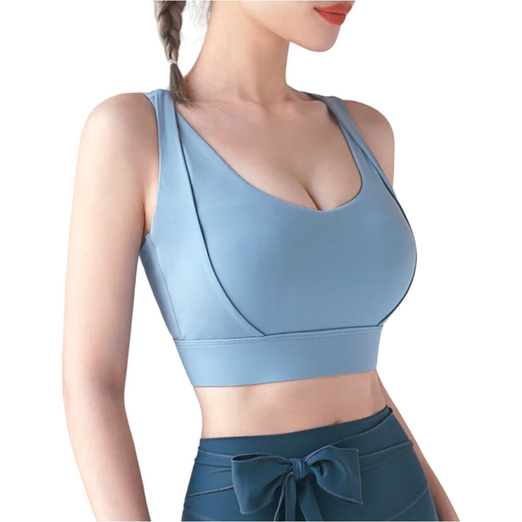 Femme crop top running