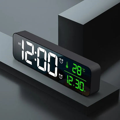 Réveil digital avec date et température