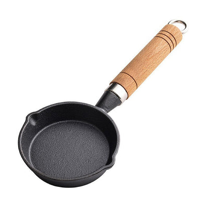 Sauteuse en fonte avec becs d'égouttement