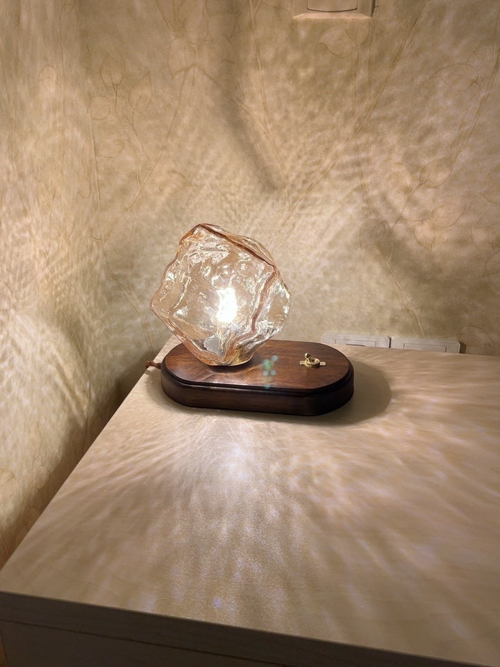 Lampe de Table en Verre Ice Stone – Design Élégant avec Base Métal et Bois
