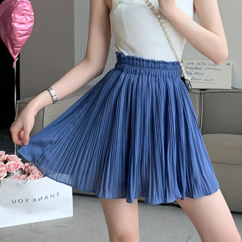 Jupe courte plissée bleue