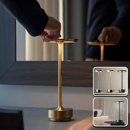 Lampe de table décorative en forme de I