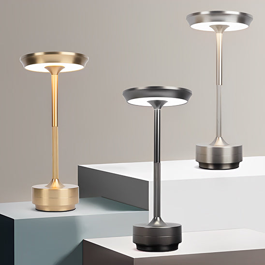Lampe de table décorative en forme de I